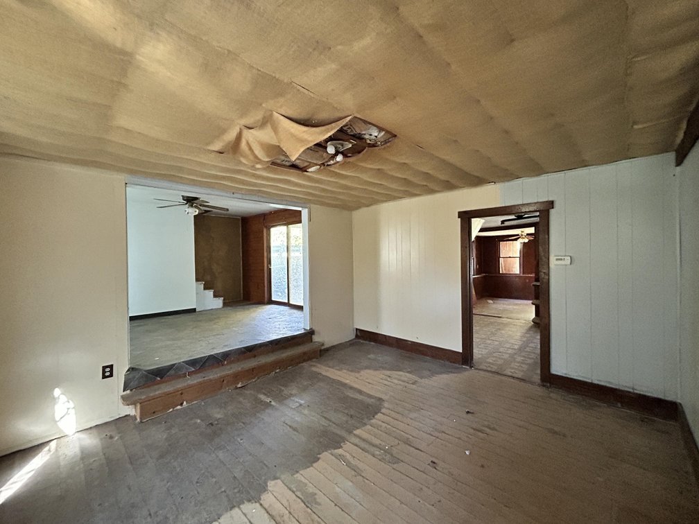 Image for 4 Bedroom on 1.75 Acres with Minerals Selling to the Highest Bidder