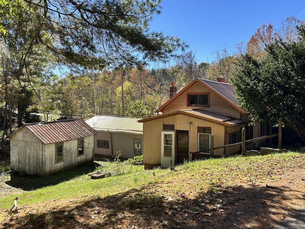 Image for 4 Bedroom on 1.75 Acres with Minerals Selling to the Highest Bidder