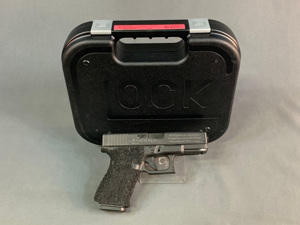 [79]  Glock 23 Gen 4 "2nd Amendment" .40 S&W | SN:AELS388