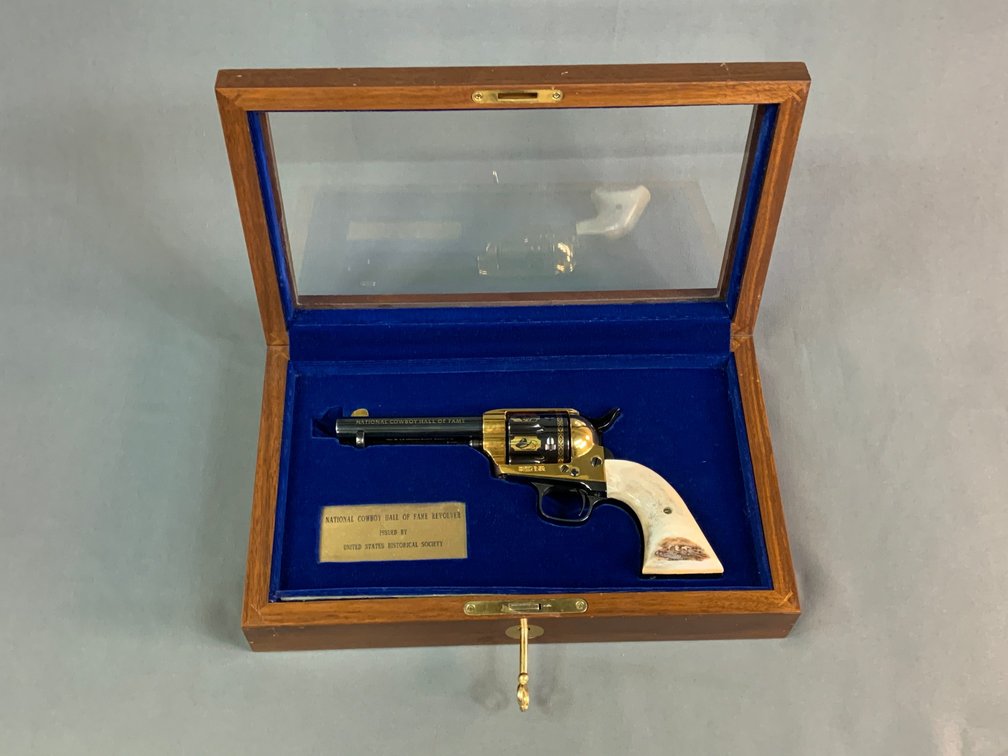 [239]  Uberti Natl Cowboy Hall of Fame SAA 1873 .45 | SN:SA789