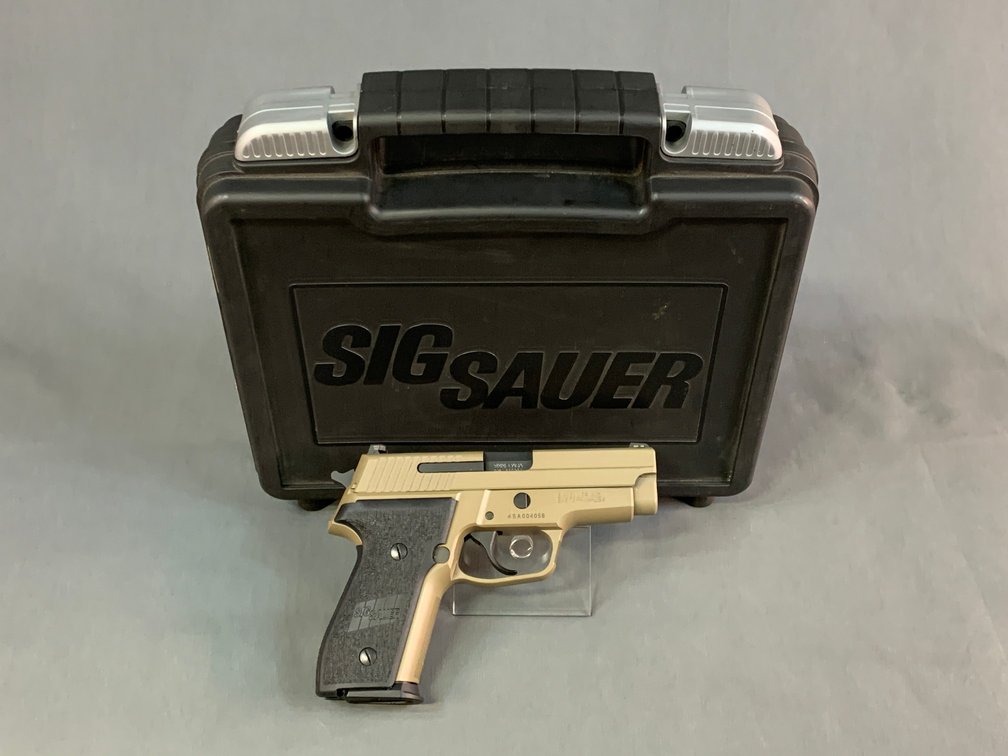 [162]  Sig Sauer M11-A1 9mm Para | SN:45A004058