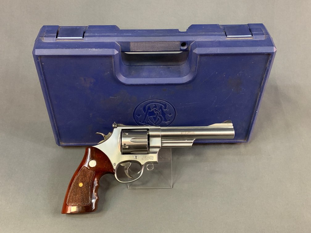 [192]  Smith & Wesson 657-4 .41 Mag | SN:CCU61877