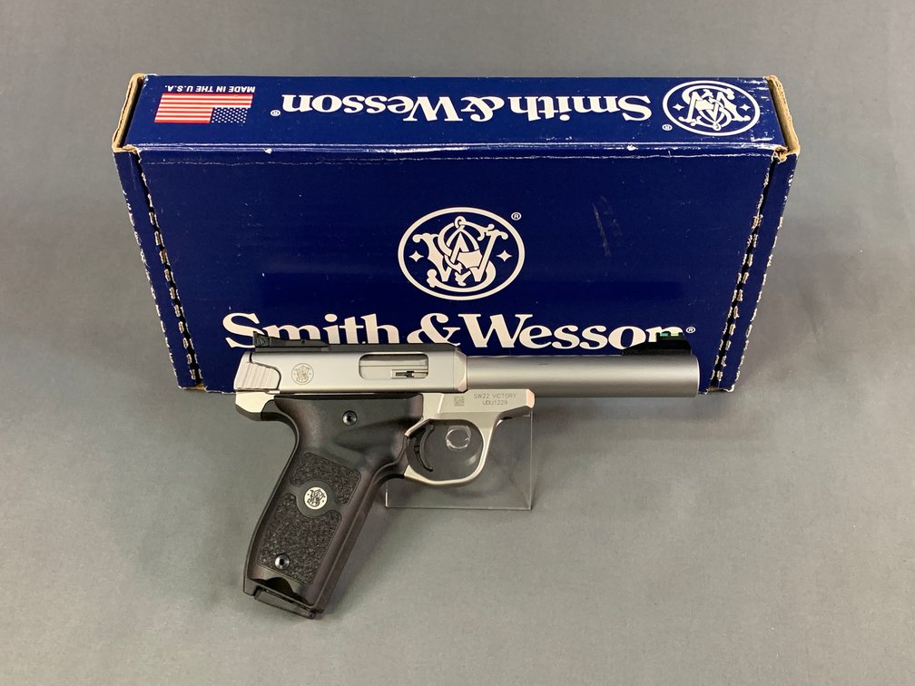 [212]  Smith & Wesson SW22 Victory .22 LR | SN:UDU1229