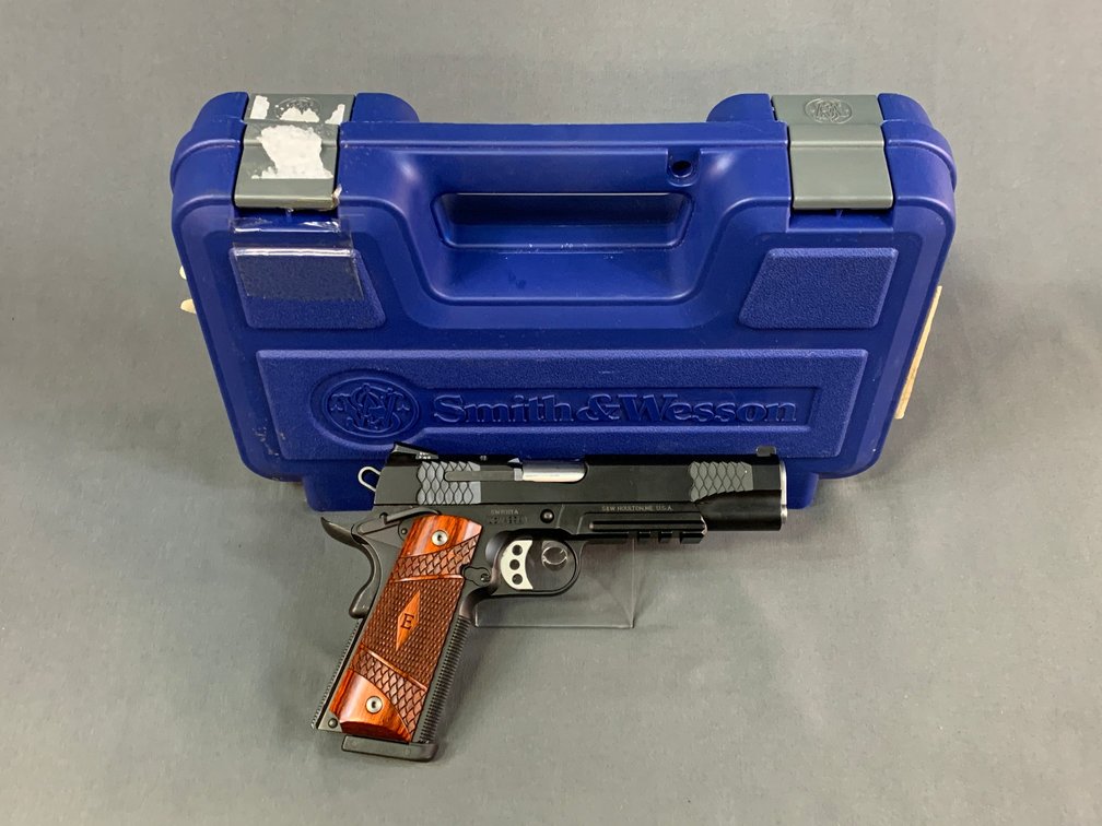 [211]  Smith & Wesson SW1911TA .45 ACP | SN:UCV4294