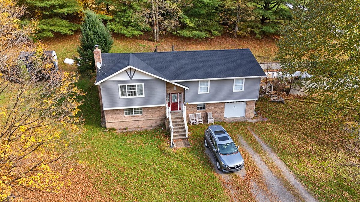 3 Bedroom on Half an Acre in Morgantown
