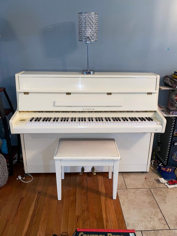 Samick-Upright Piano with Stool, Lamp
