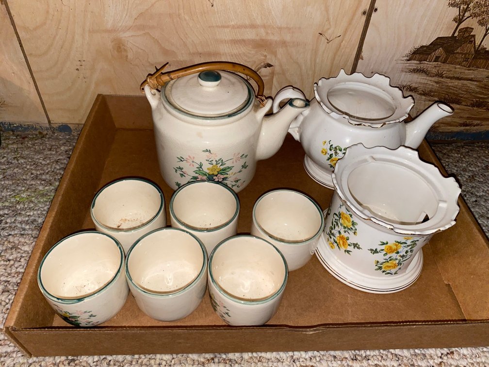 Tea Pots and Cups