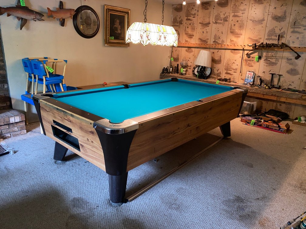 Dinamo Pool Table