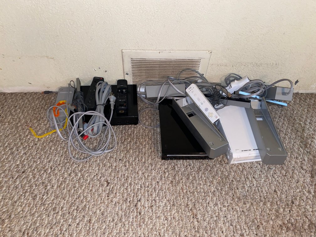 3-Ninetindo Wii Consoles, Cords and Controllers