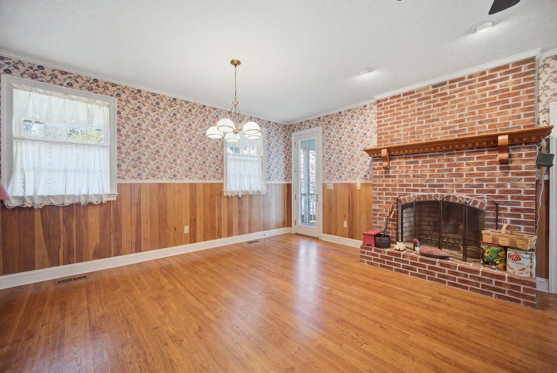 Image for 5 Bedroom Colonial Home on 24 Acres in Hardy County