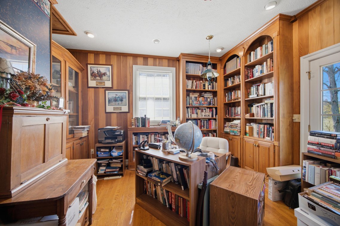 Image for 5 Bedroom Colonial Home on 24 Acres in Hardy County