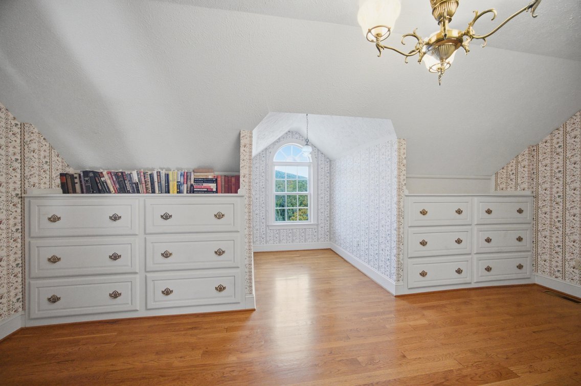 Image for 5 Bedroom Colonial Home on 24 Acres in Hardy County