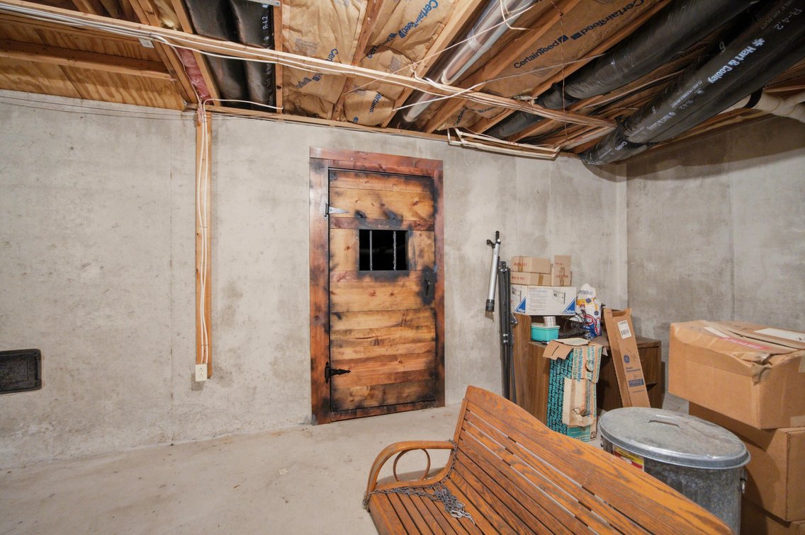 Image for 5 Bedroom Colonial Home on 24 Acres in Hardy County