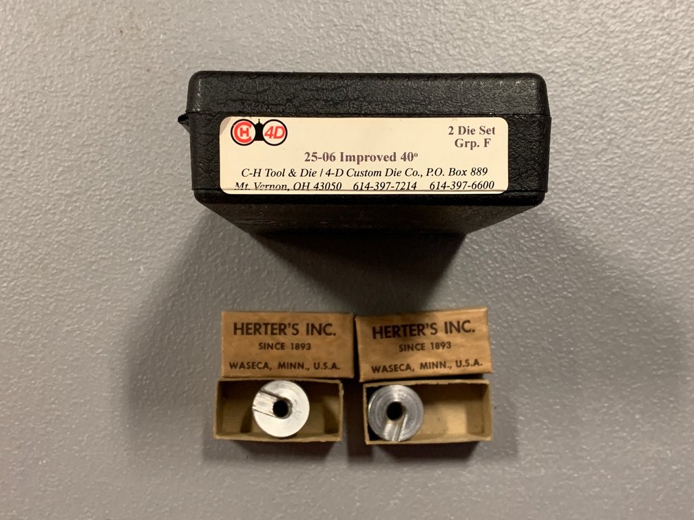 [2398]  C-H Tool Die Set for .25-06 Improved and Two Herter's Shell Holders