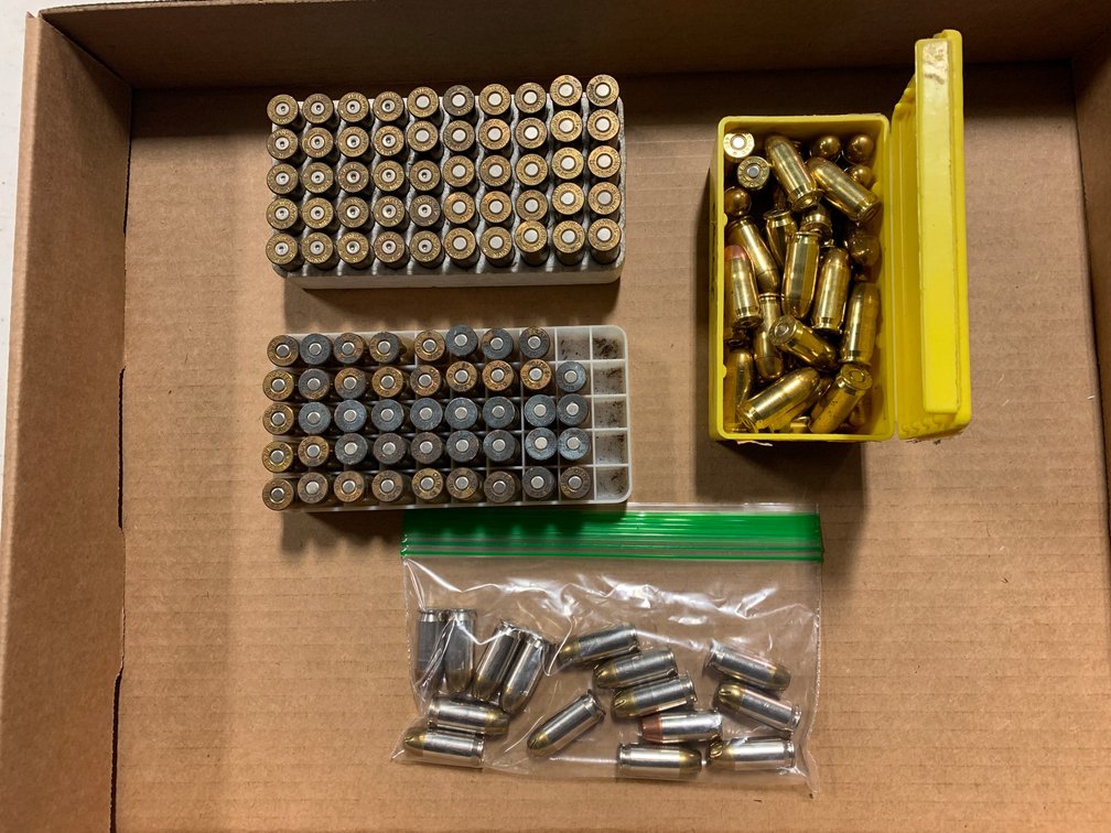 [2297]  Ammo Lot: Mixed Handgun