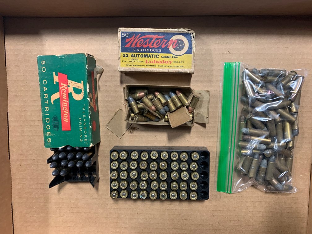 [2290]  Ammo Lot: .32 mixed