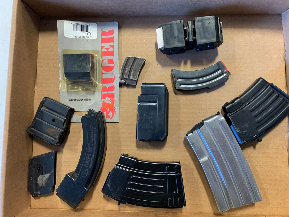 [3197]  Assorted Magazines