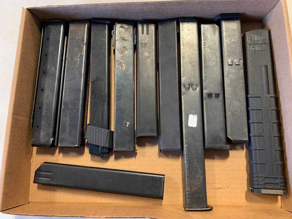 [3200]  Eleven Extended Capacity Stick Magazines