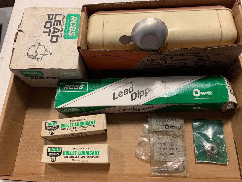 [2410]  Lyman M5 Scale, RCBS Lead Pot, Lead Dipper, RCBS Bullet lubricant