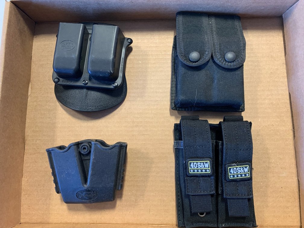 [3322]  Mag Carriers