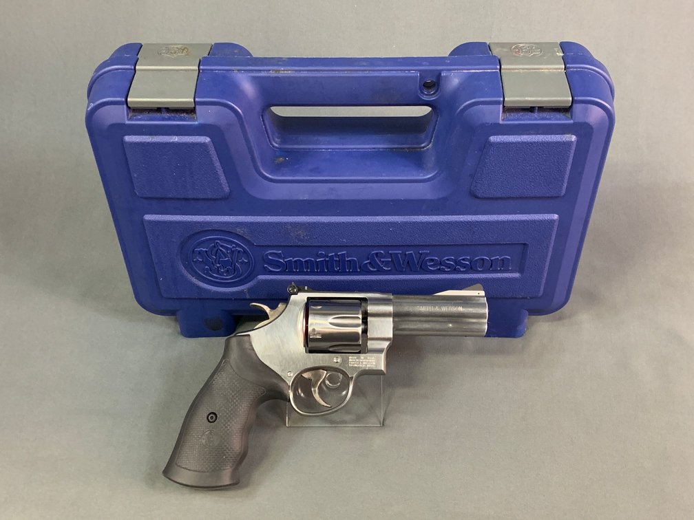 [191]  Smith & Wesson 610-3 10 mm | SN:DMD9609