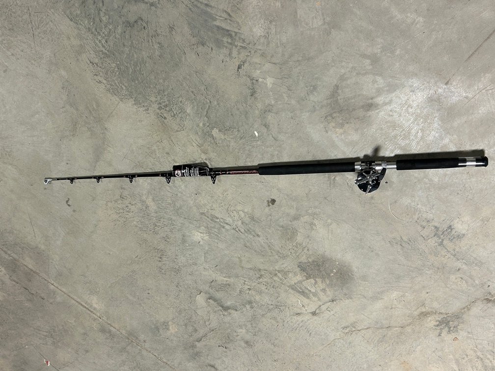 [3430]  One Surf Rod with Penn 209 Level Wind Reel
