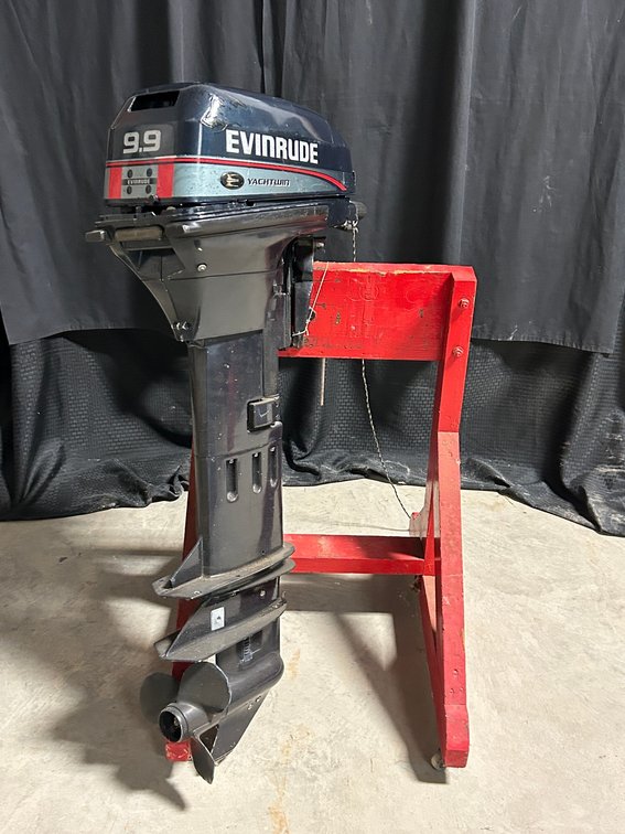 [3457]  Outboard Motor w/Stand and Cover