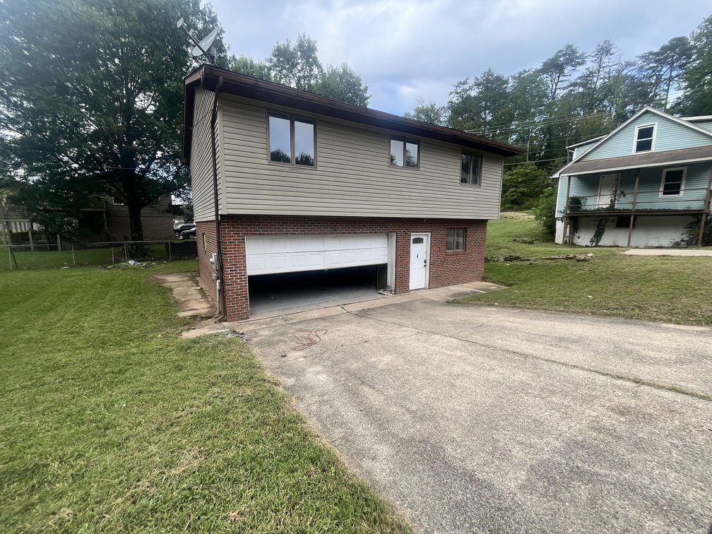 Subject 2 – 26 Valley Hill Road, Charleston, WV 25313