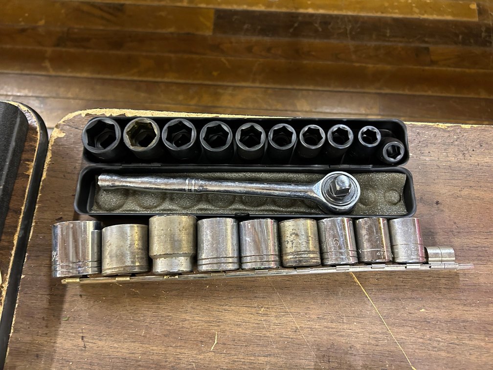 Set of Impact Sockets, Standard Sockets, 1/2 Drive Rachet Handle