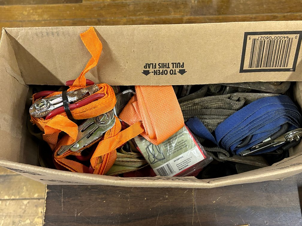 Box of Various Used Rachet Straps