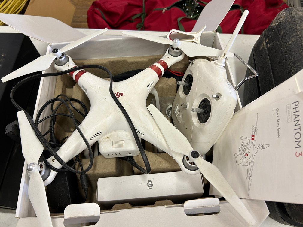 DJI Phantom 3 Drone