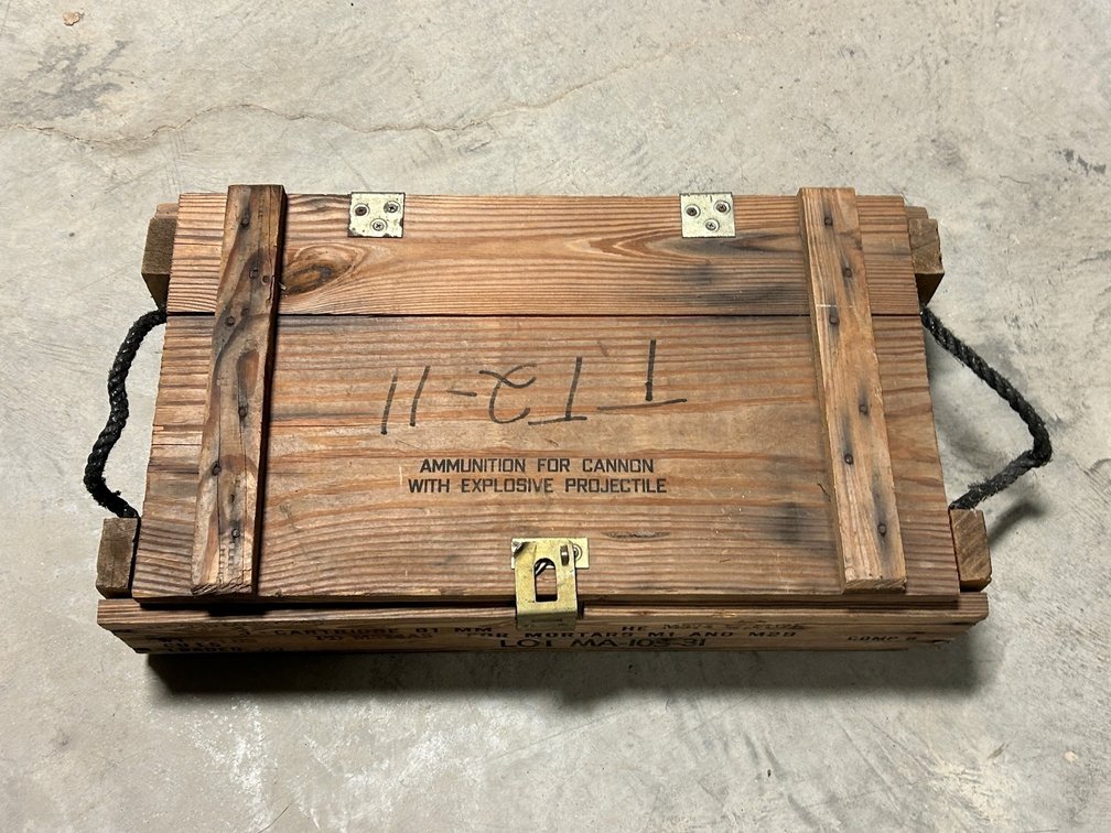[2443]  Wooden Ammo Crate