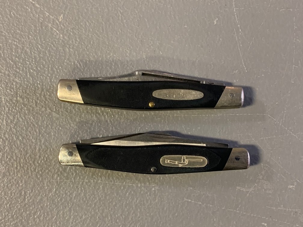 [3013]  Two Buck Three Blade Folding Knives
