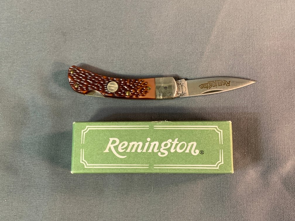 [3022]  Remington R5 Gentleman w/box