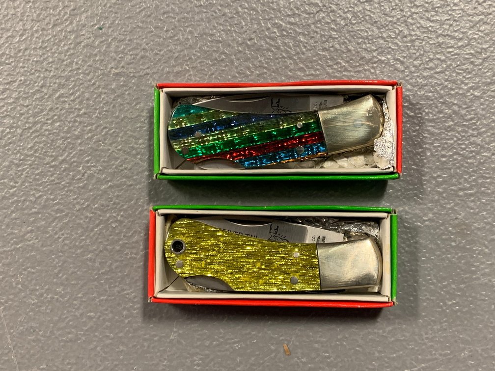 [3034]  Two Beavertail Brand Folding Knives