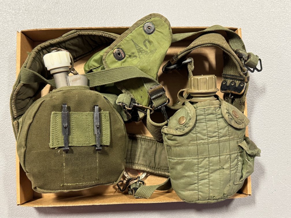 [3391]  Two Canteens, Military Web Gear