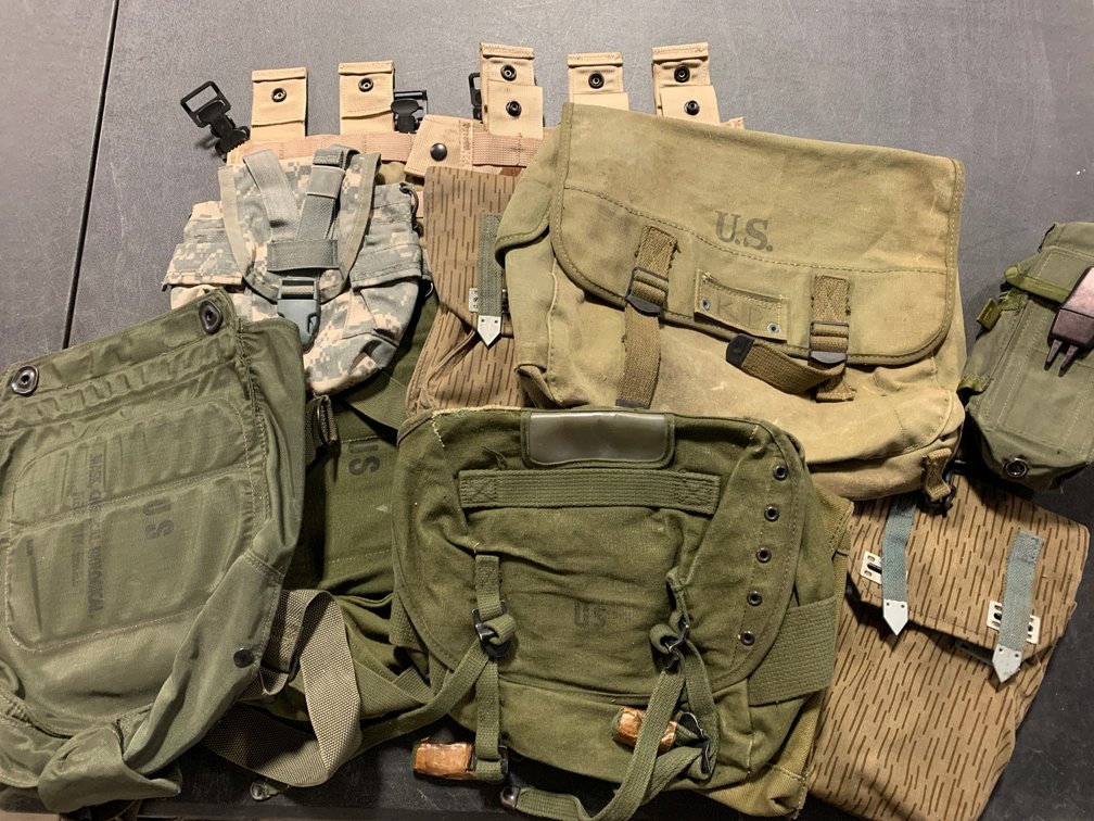 [3375]  Assorted Mil Surplus Bags and Pouches