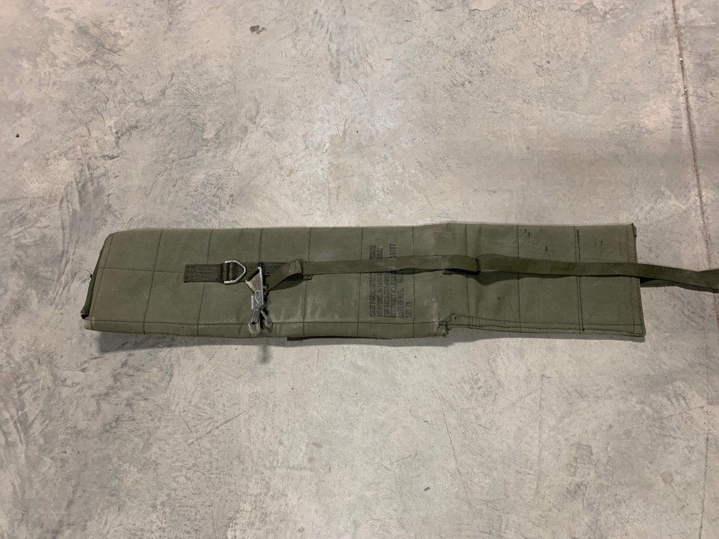 [3397]  US Parachutist's Weapons Case