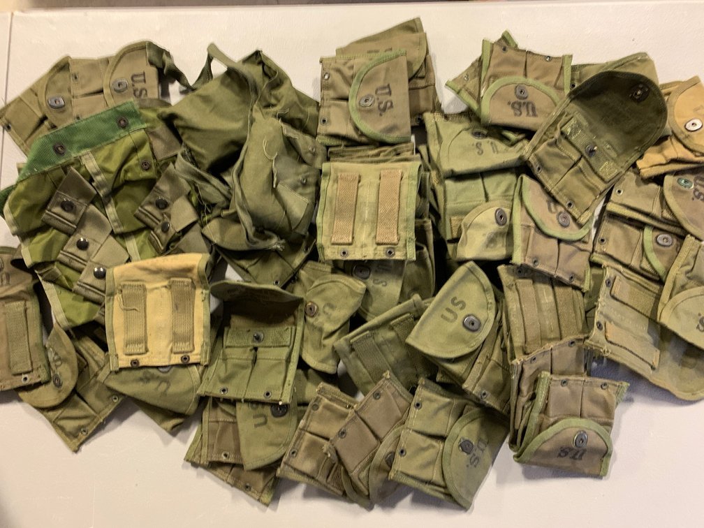 [3398]  Vest, Bandoleer, Mag Holders