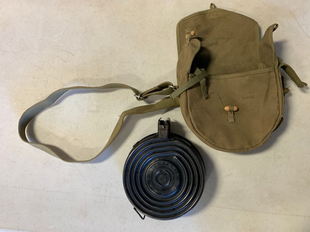 [3219]  Steel Drum Magazine with Military Web Pouch