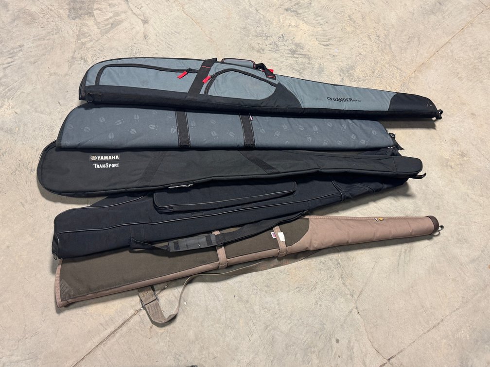 [3335]  Five Soft Side Long Gun Cases