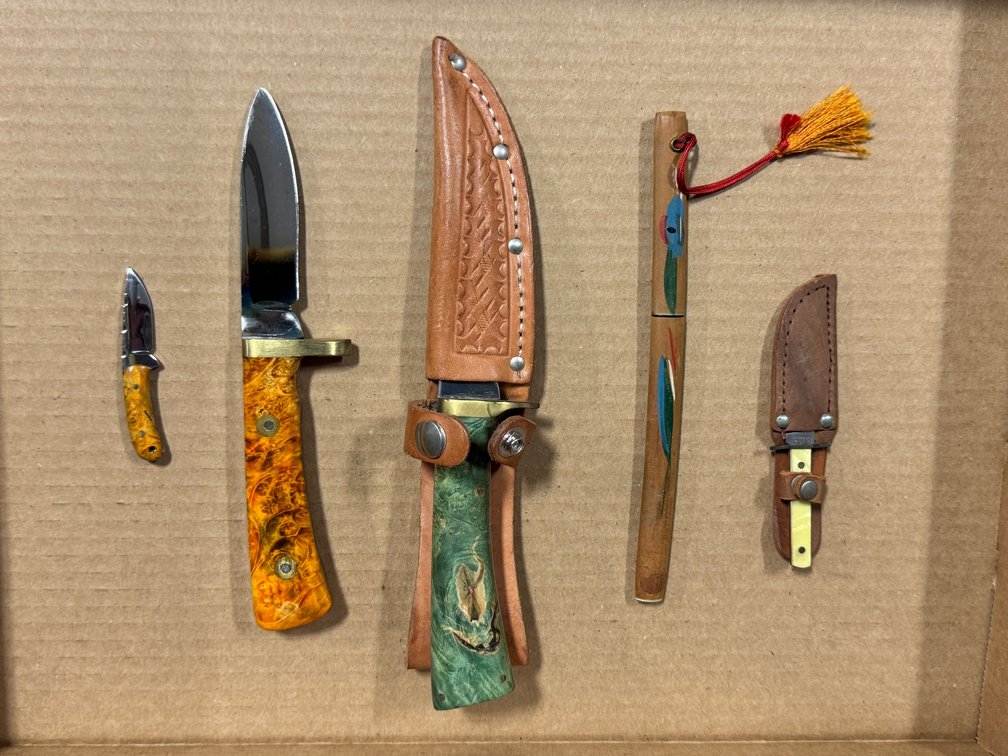 [3116]  Five Fixed Blade Knives