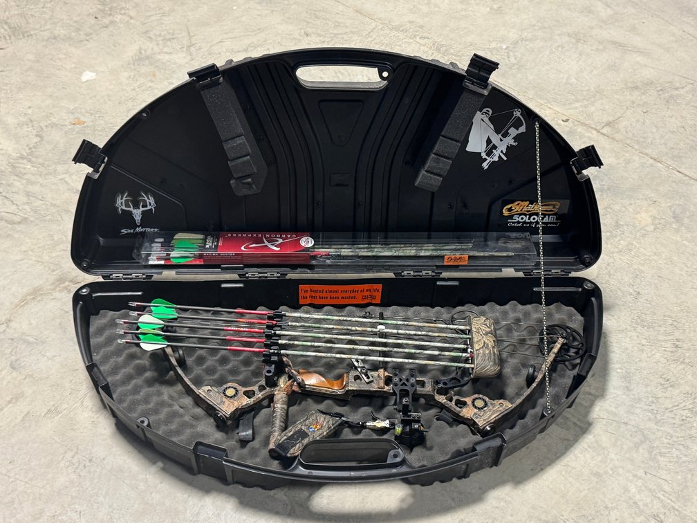 [3358]  Matthew Solo Cam Compound Bow with Arrows & Sight