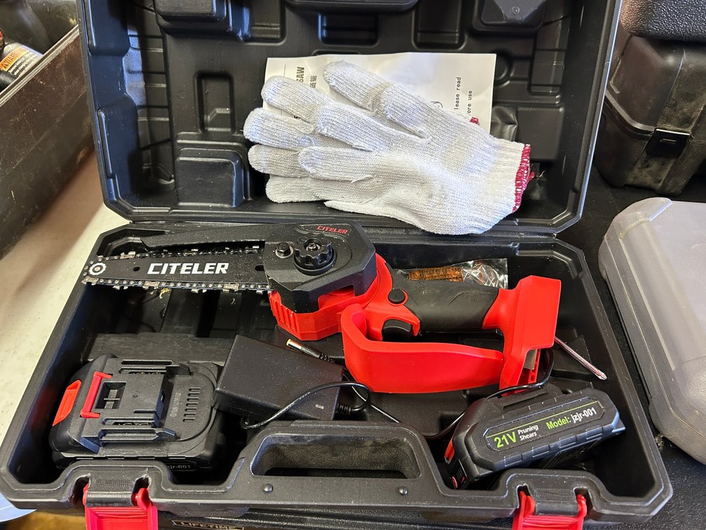 Citeler 21 Volt little hand Off Chainsaw