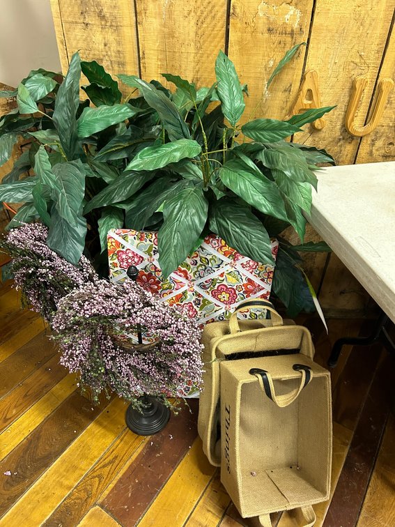 Foliage, 2 this and that Baskets