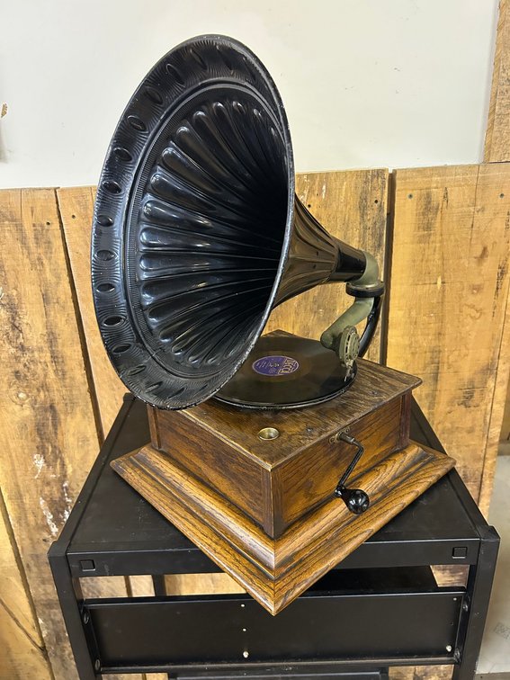 Royal talking Gramophone with Oak Base, Pressed Metal External Warn with Ribbed or Fluted Detail