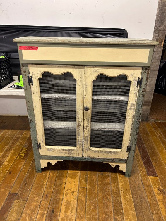 Pie safe
