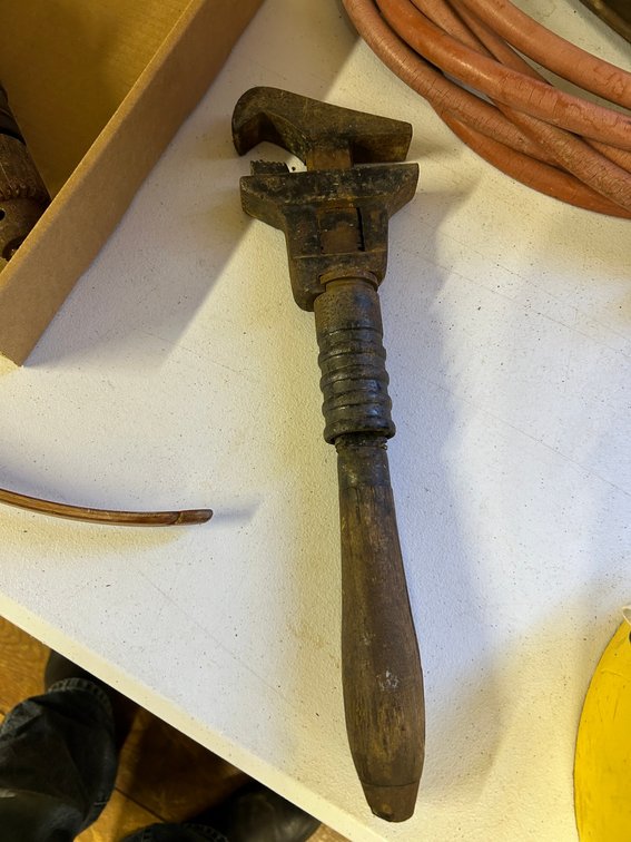 Pipe Wrench