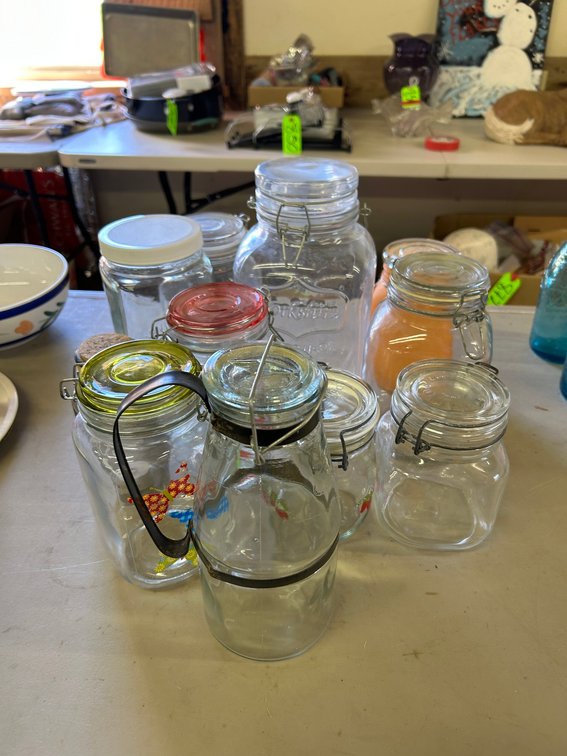 Glass canisters with lids
