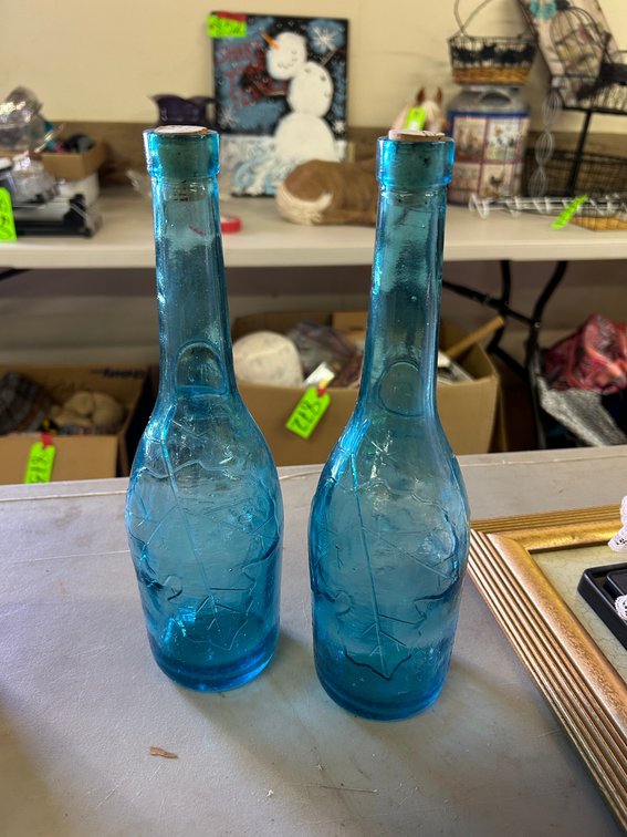 2-Glass Bottles with Leaf Design